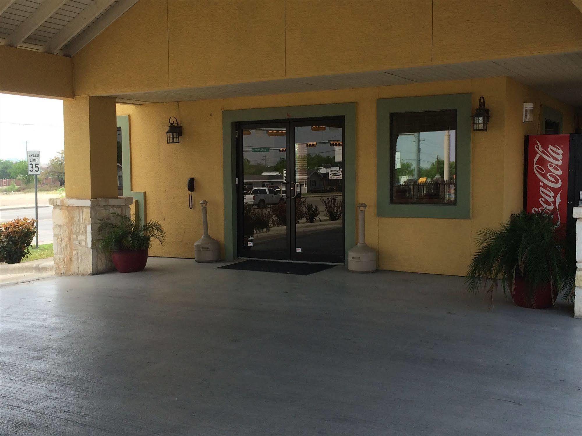 Country Hill Inn & Suite Eagle Pass Εξωτερικό φωτογραφία